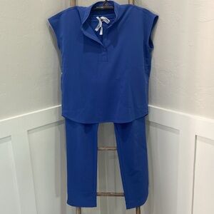 Womens fig scrub set